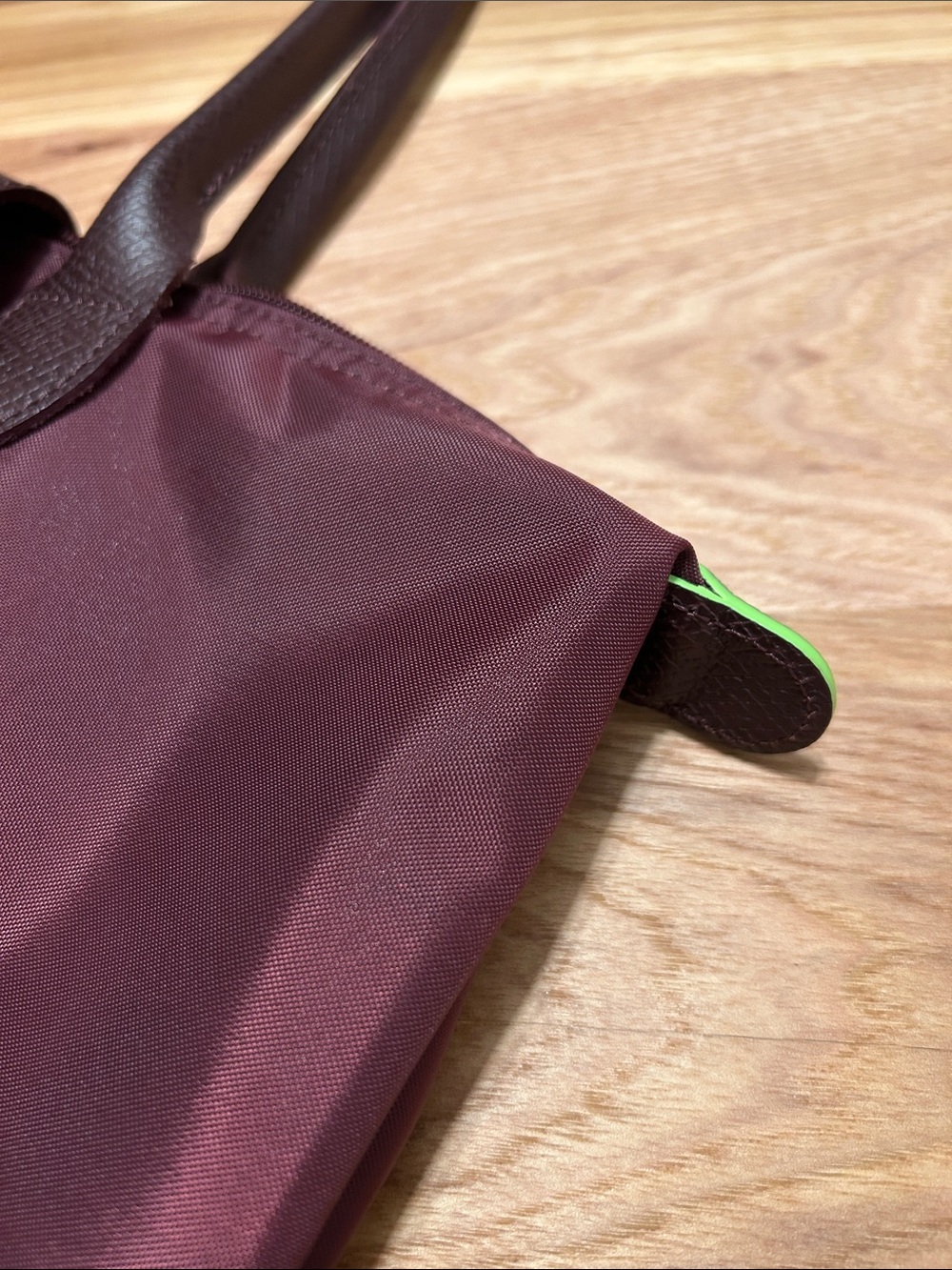 Longchamp Le Pliage Burgundy Medium Tote - Picture 3 of 7